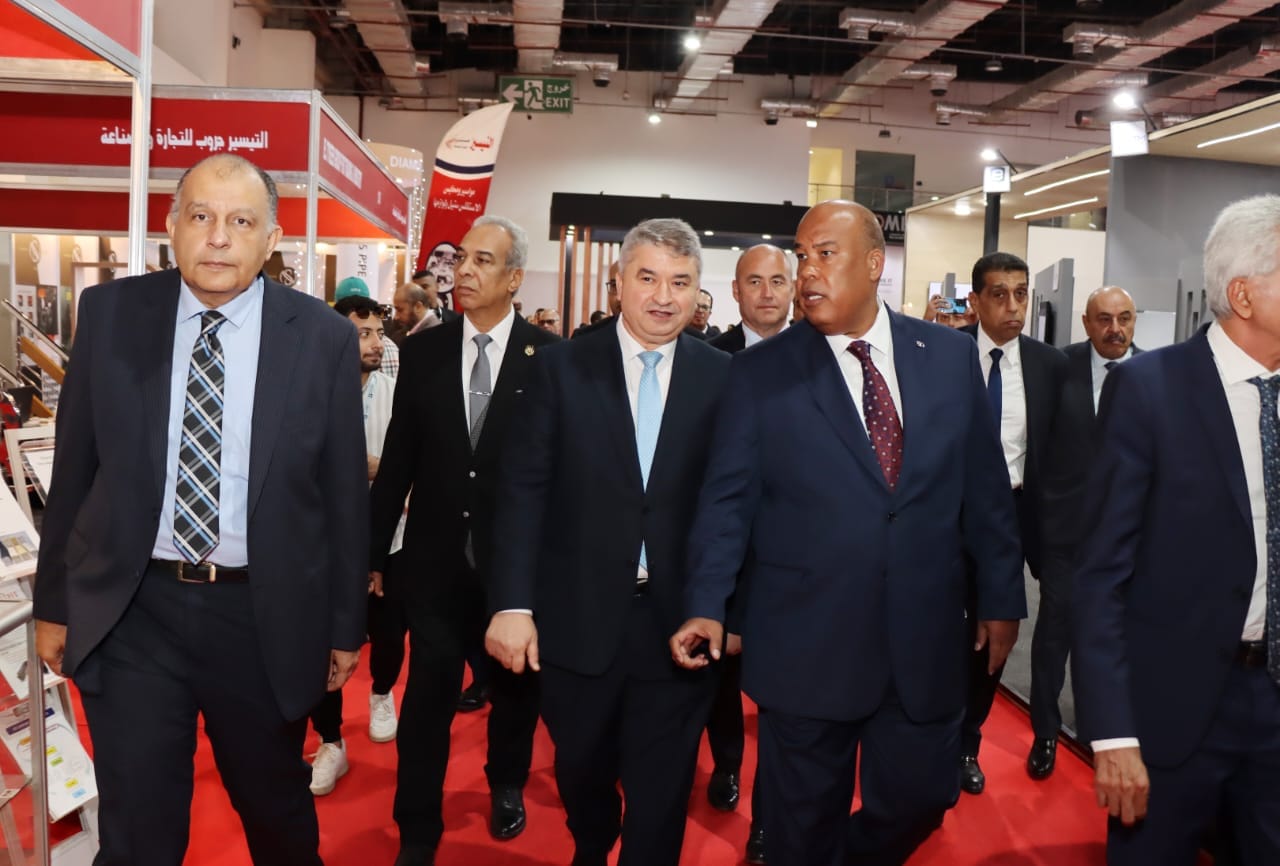 رئيس هيئة التنمية الصناعية يفتتح معرض �Metal & Steel�