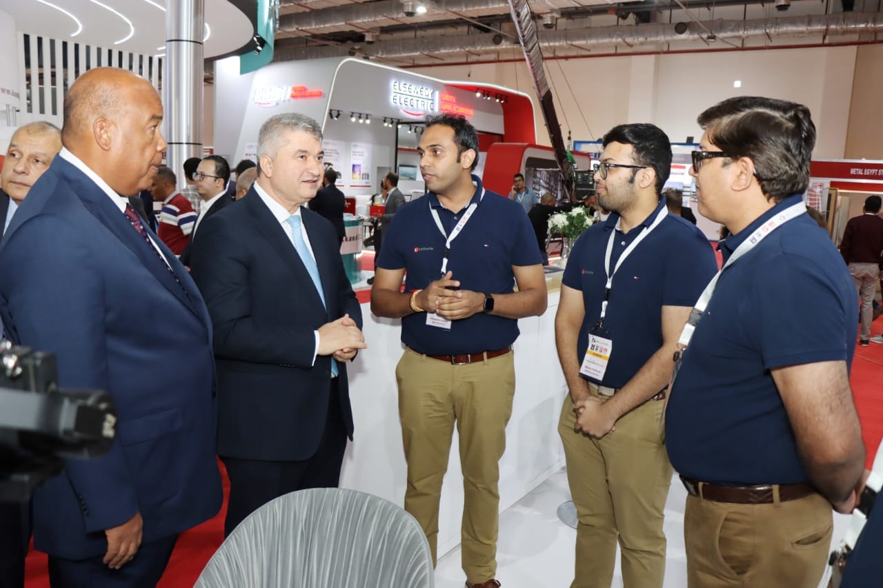 رئيس هيئة التنمية الصناعية يفتتح معرض �Metal & Steel�