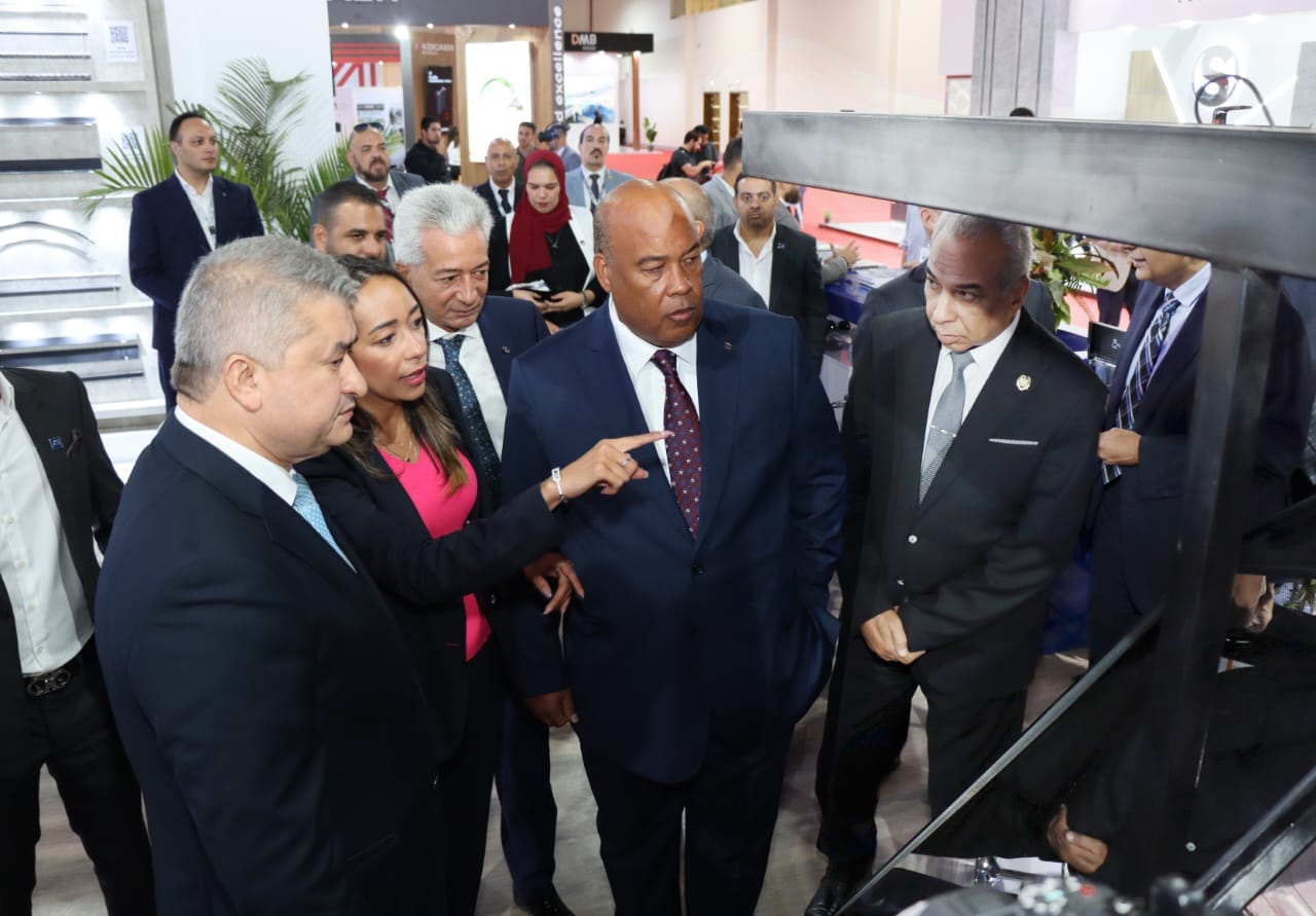 رئيس هيئة التنمية الصناعية يفتتح معرض �Metal & Steel�