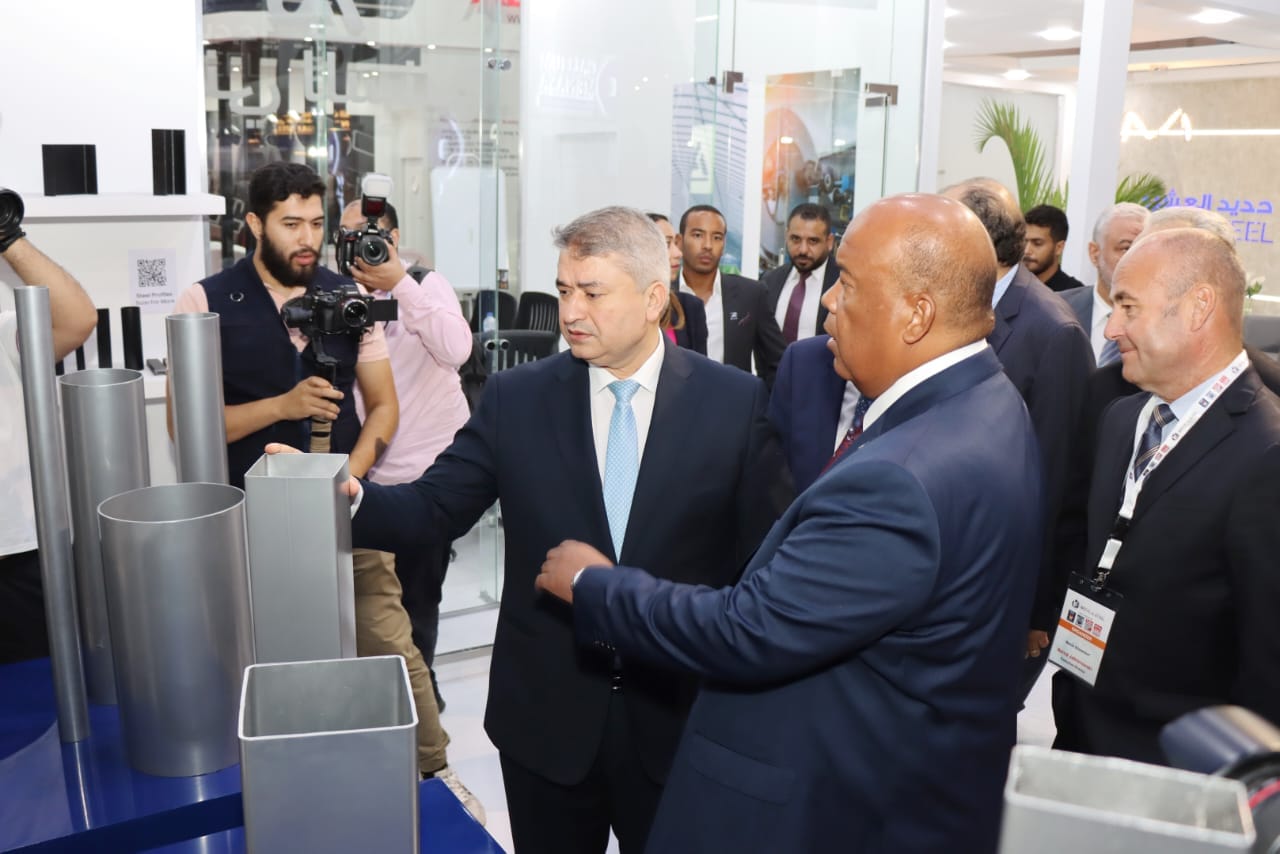 رئيس هيئة التنمية الصناعية يفتتح معرض �Metal & Steel�
