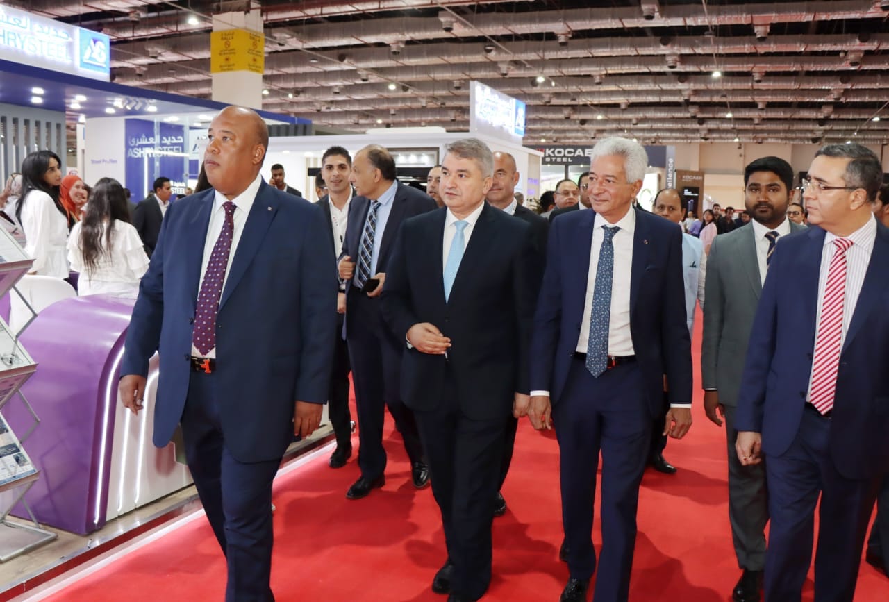 رئيس هيئة التنمية الصناعية يفتتح معرض �Metal & Steel�