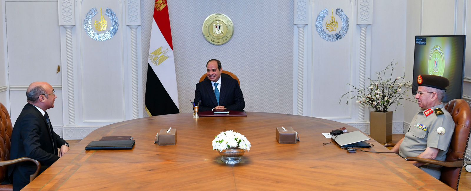الرئيس السيسي يتابع الموقف التنفيذي لعدد من المشروعات التابعة لوزارة العدل