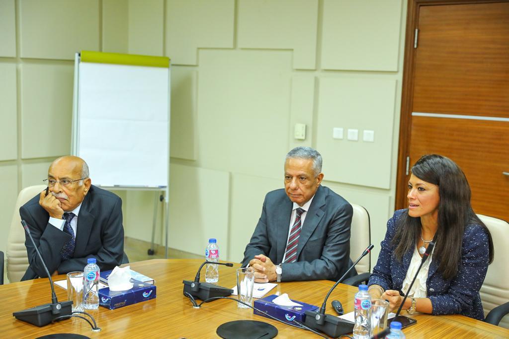 وزيرة التعاون الدولي تلتقي قيادات الجامعة العربية المفتوحة في مصر