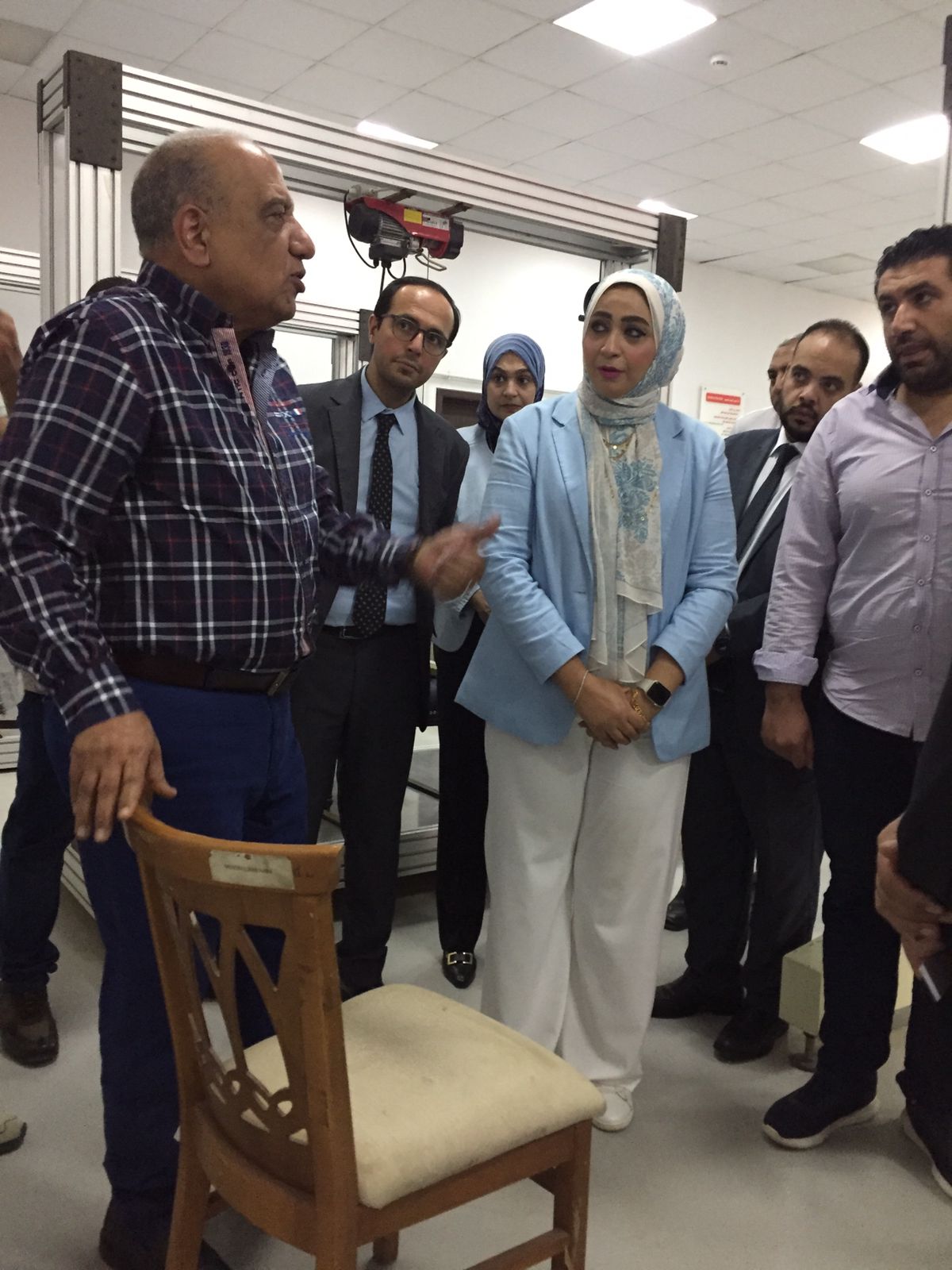 وزير قطاع الأعمال يتفقد مدينة دمياط للأثاث