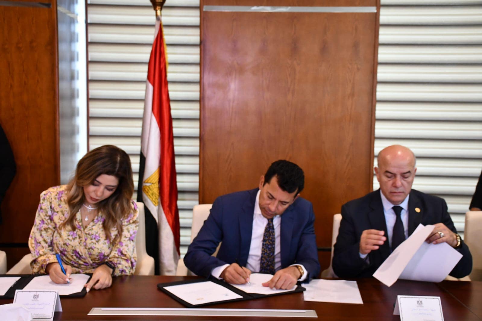 وزير الشباب يشهد توقيع بروتوكول تعاون مع التحالف الوطني