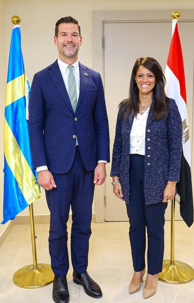 وزيرة التعاون الدولي مع وزير التعاون الإنمائي الدولي السويدي