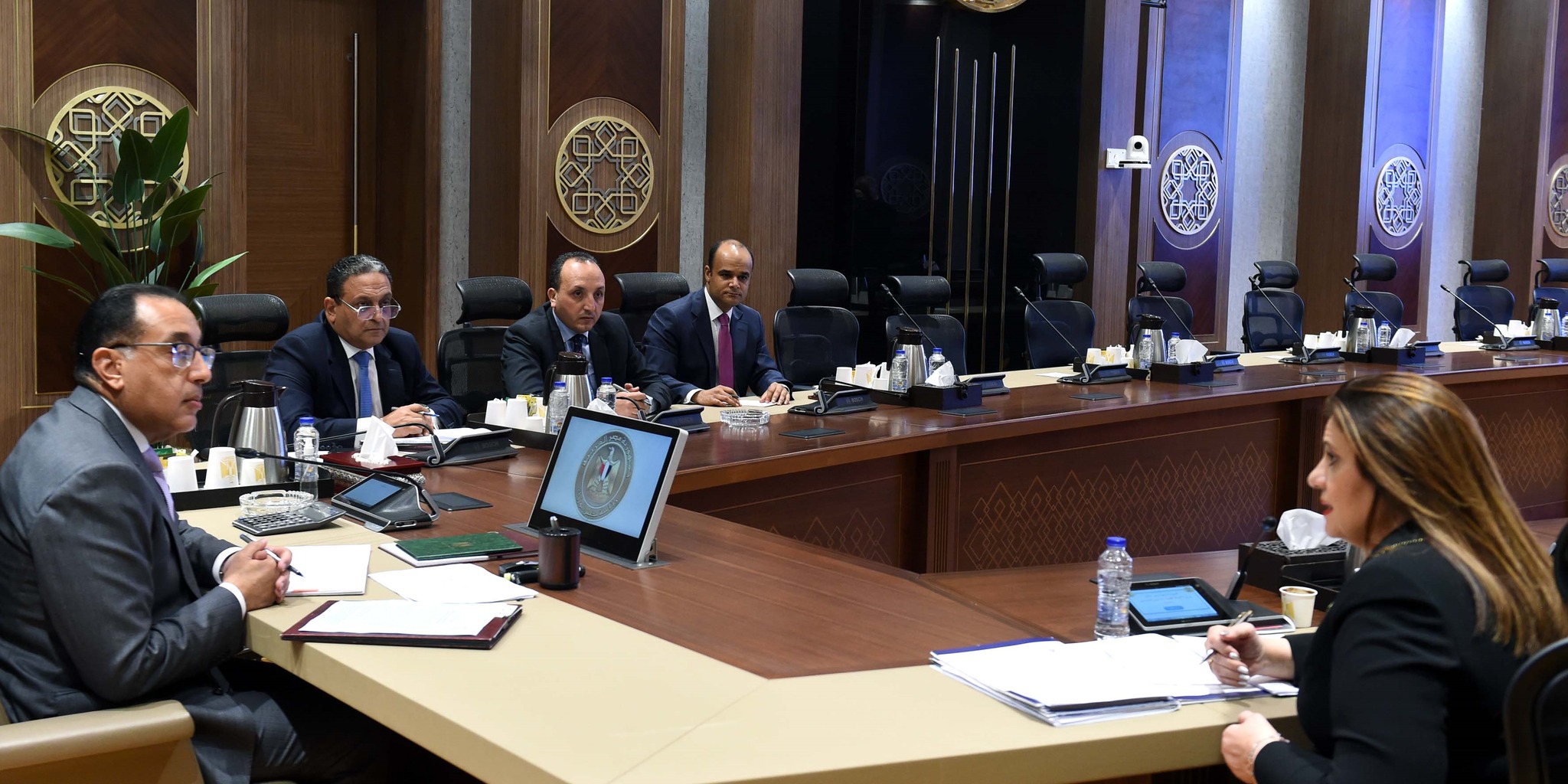 اجتماع لمتابعة التيسيرات والمُحفزات المقدمة للمصريين بالخارج
