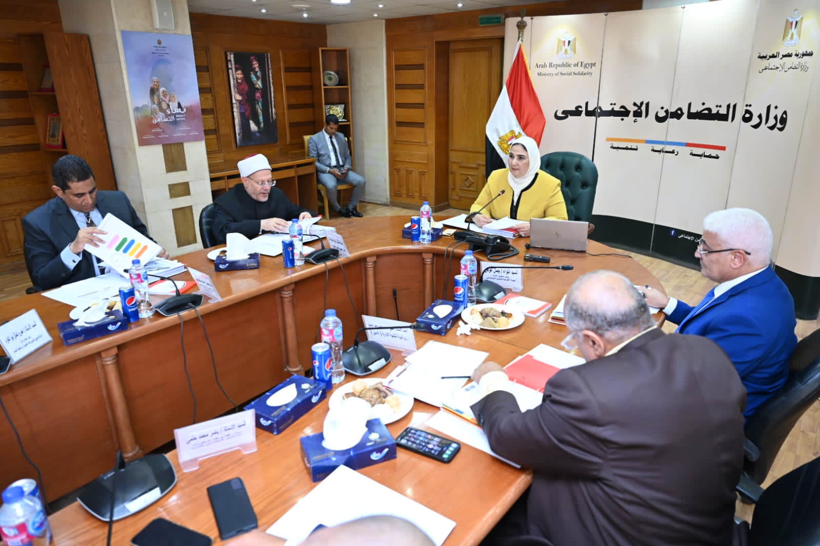 القباج تترأس اجتماع مجلس إدارة بنك ناصر الاجتماعي