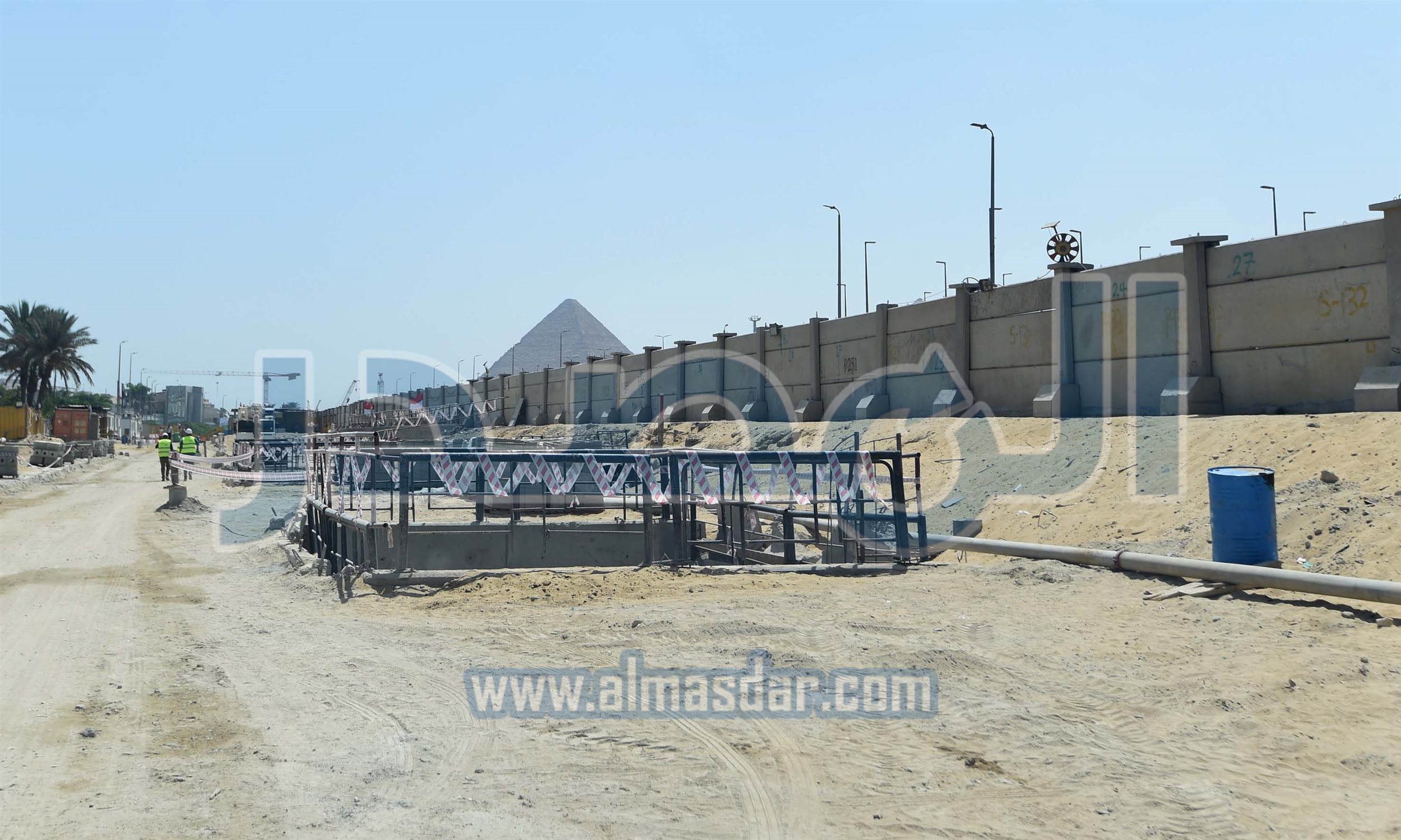 رئيس الوزراء يتفقد الخط الرابع لمترو الأنفاق