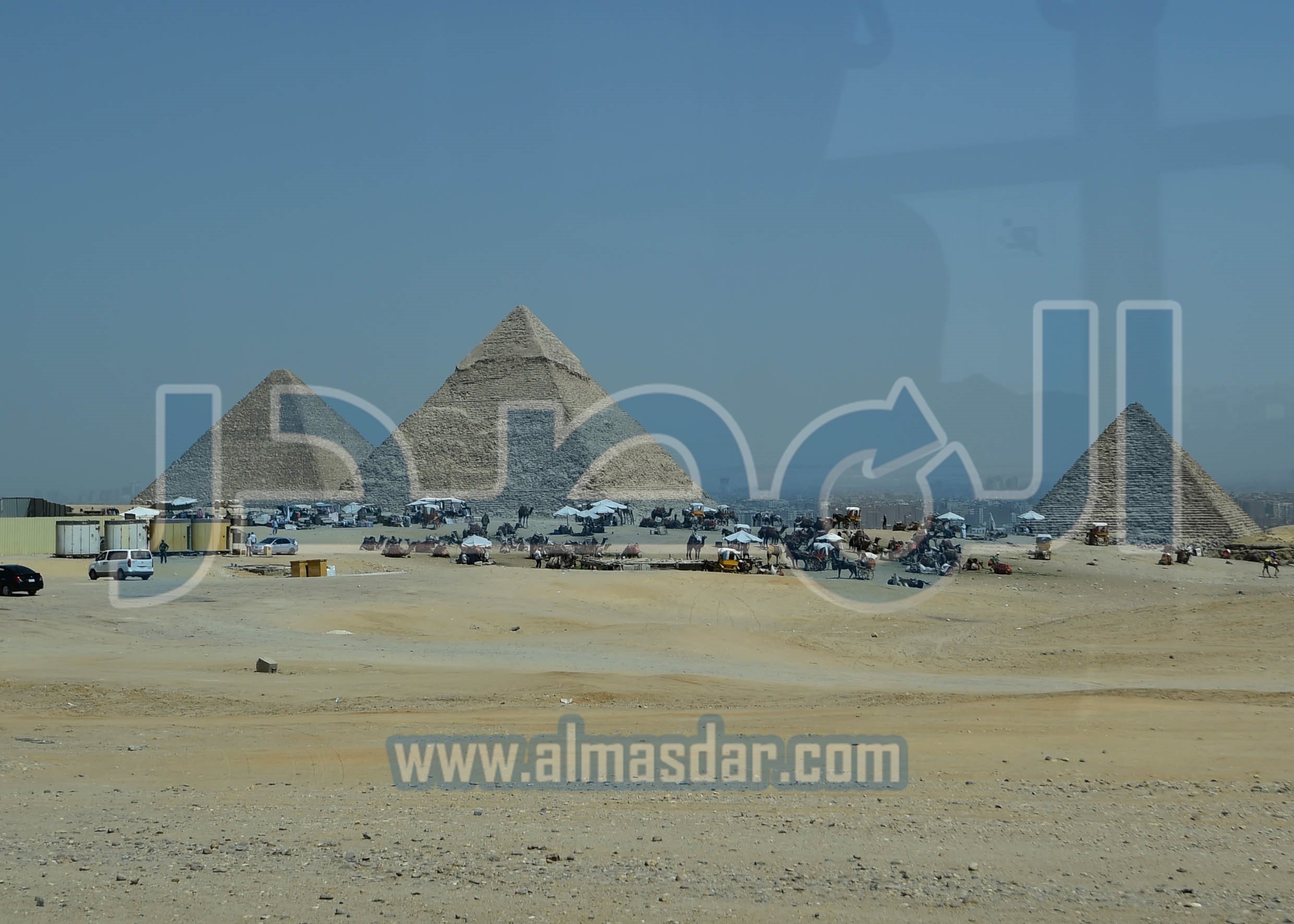 رئيس الوزراء يتفقد أعمال تطوير الخدمات بمنطقة الأهرامات
