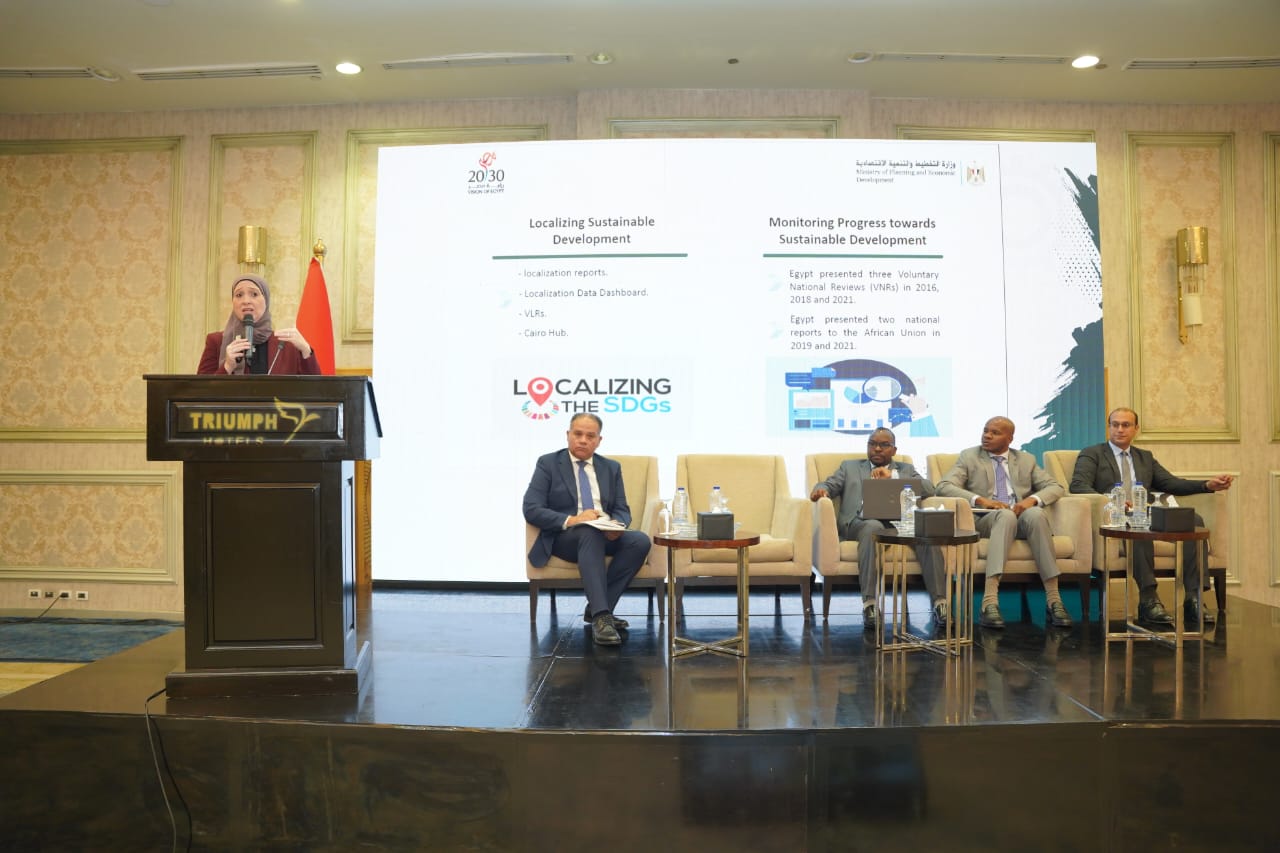 مساعد وزيرة التخطيط والتنمية الاقتصادية تستعرض التجربة المصرية