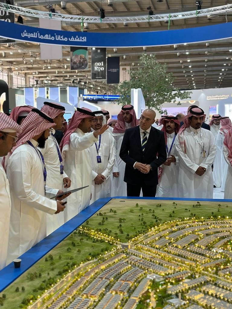 وزير الإسكان يشارك فى افتتاح معرض �سيتي سكيب� بالسعودية