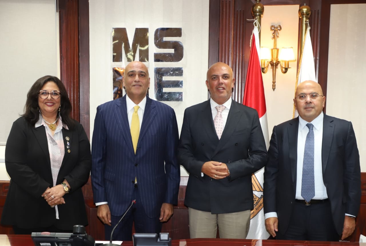 جهاز تنمية المشروعات يوقع عقد مع ريفي للتمويل متناهي الصغر