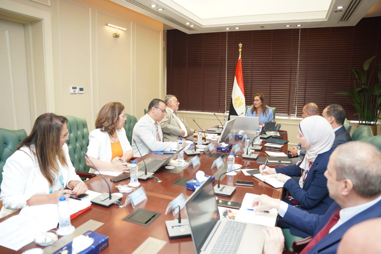 السعيد تتابع خطة التنمية الاقتصادية للعام المالي الحالي