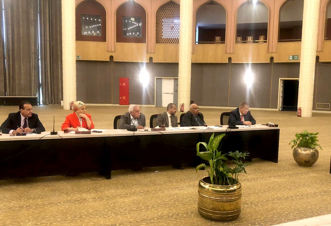 وزير التجارة والصناعة يبحث مع مجلس إدارة الاتحاد العام لجمعيات ومؤسسات المستثمرين