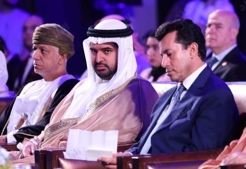 وزير الشباب والرياضة يفوز بجائزة رواد العمل التطوعي بمملكة البحرين