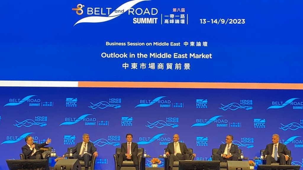 توقيع مذكرة تفاهم بين هيئتي الاستثمار في مصر وهونج كونج