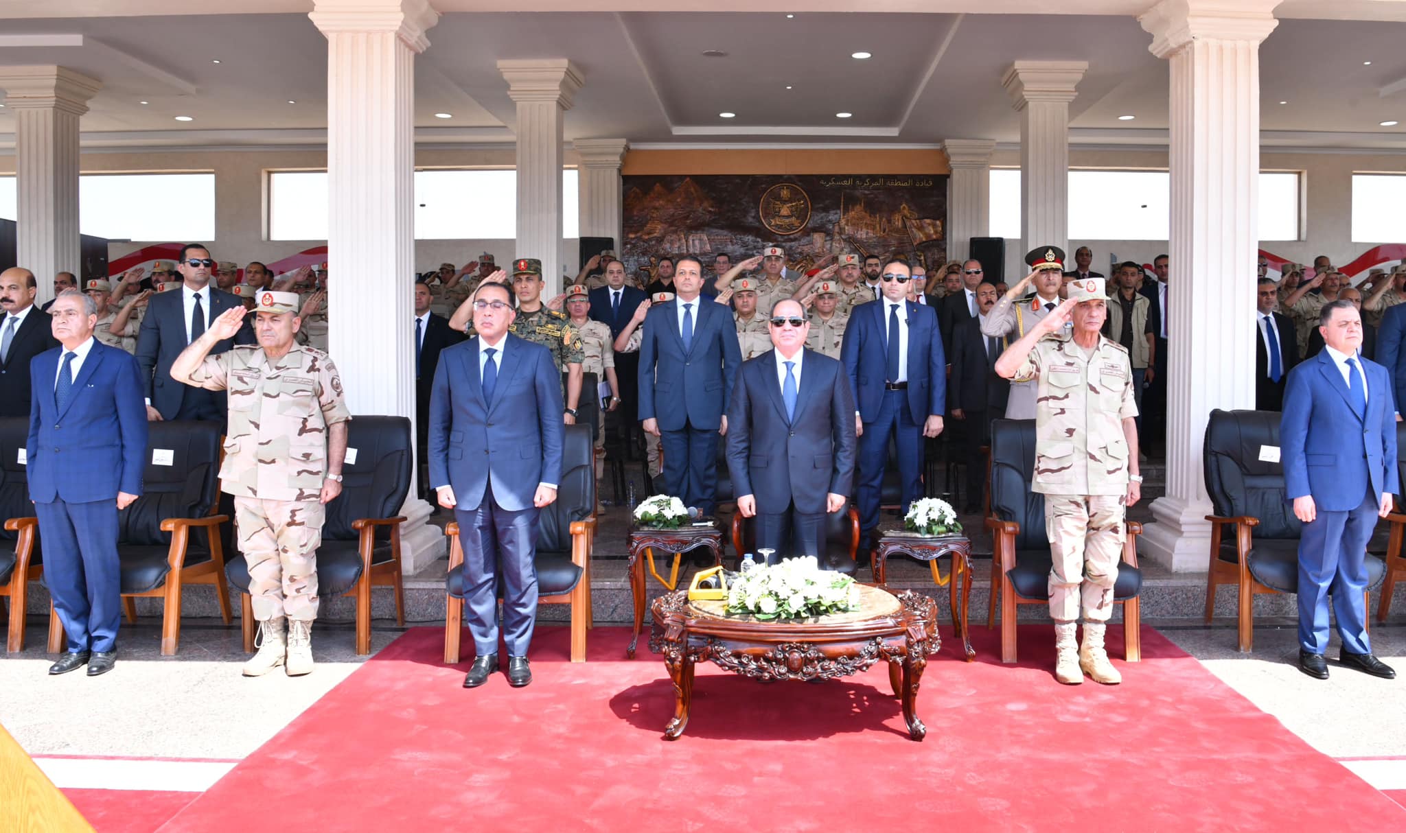 السيسي يتقدم بخالص العزاء لأسر الضحايا المصريين المتوفين