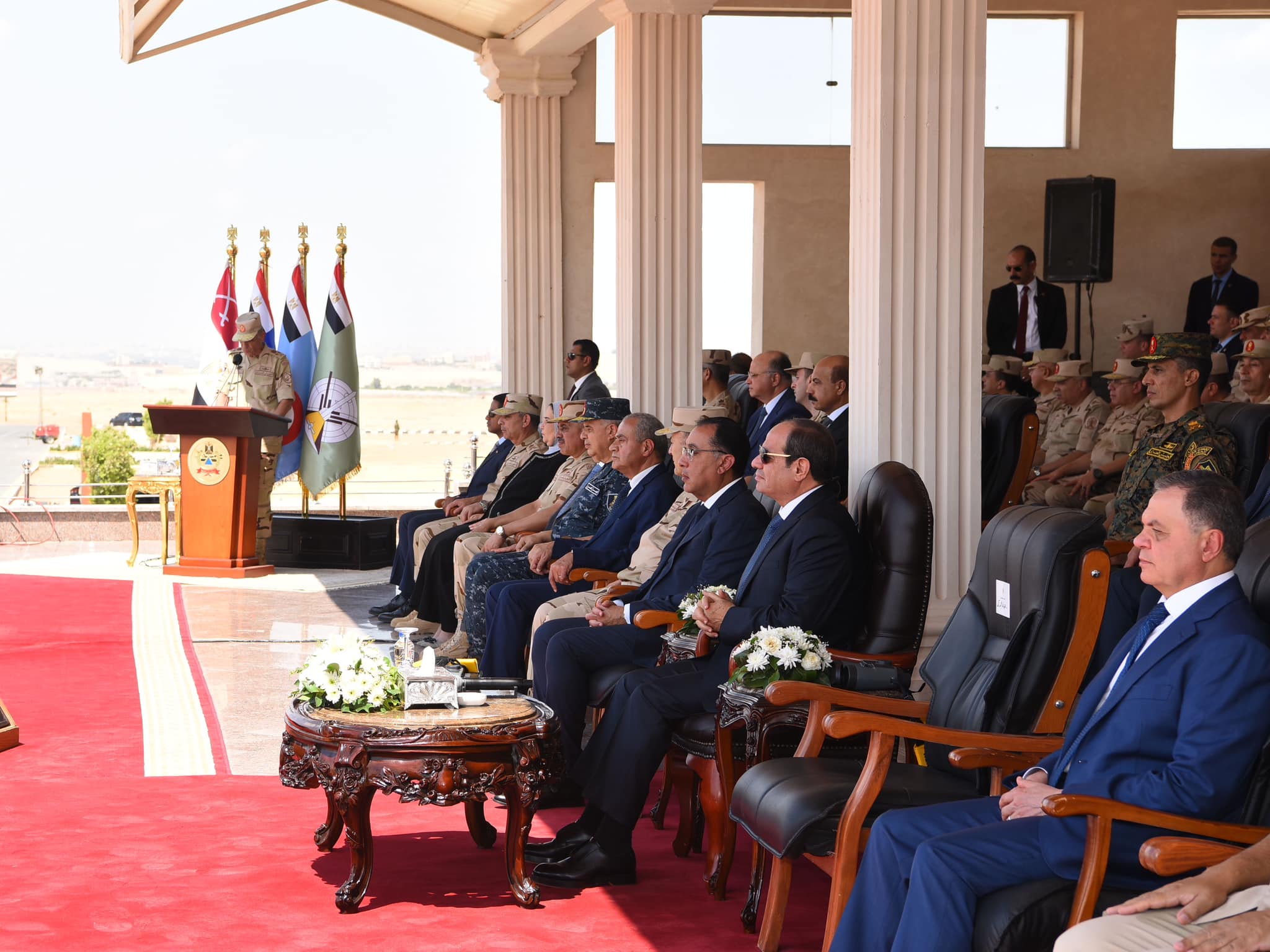 السيسي يتقدم بخالص العزاء لأسر الضحايا المصريين المتوفين