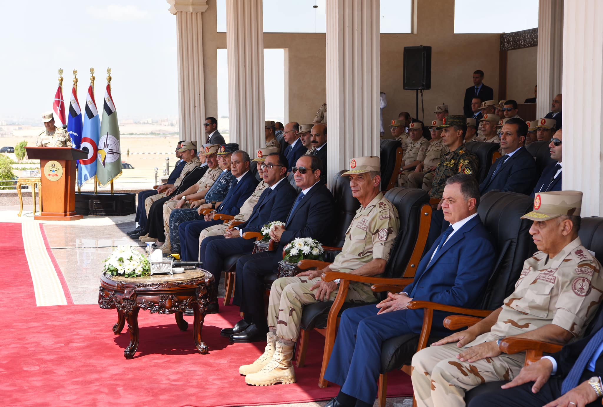 السيسي يتقدم بخالص العزاء لأسر الضحايا المصريين المتوفين