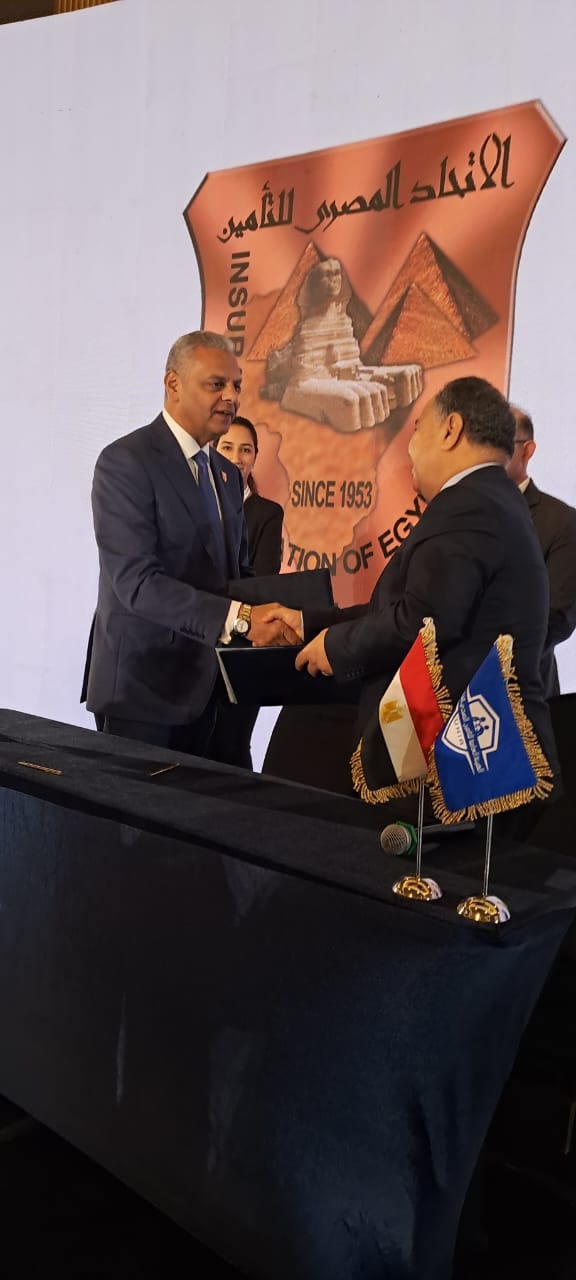 وزير المالية خلال ملتقي