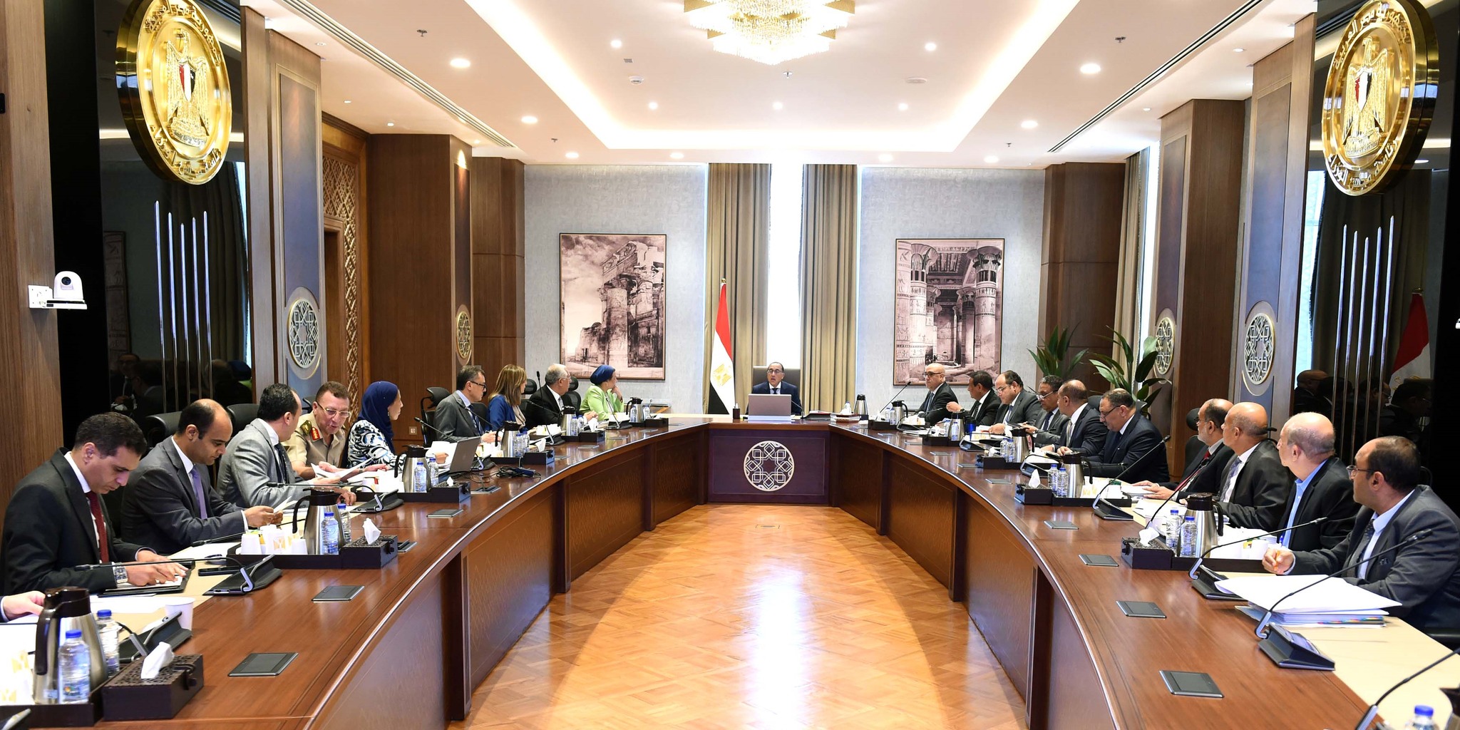 رئيس الوزراء يترأس اجتماع المجلس الأعلى للتخطيط والتنمية العمرانية
