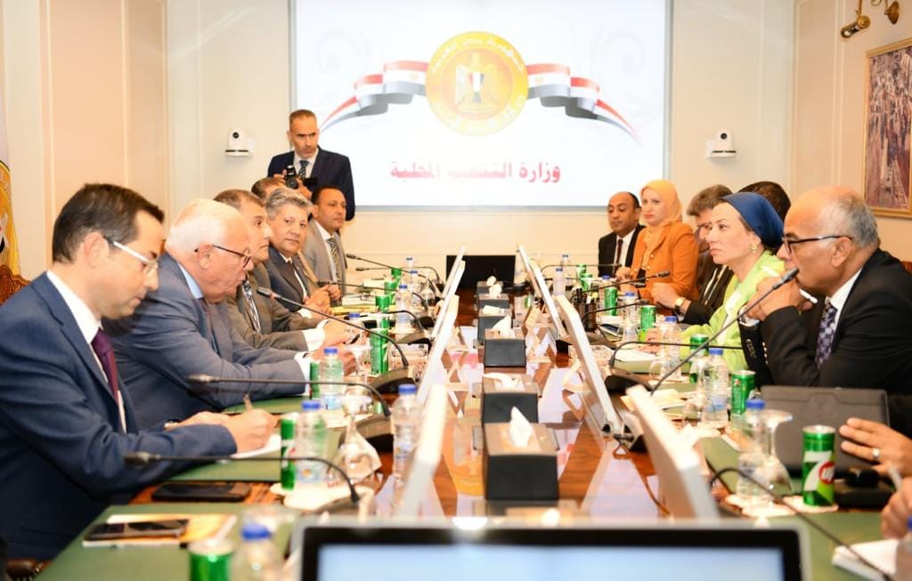وزيرا التنمية المحلية والبيئة مع محافظ بورسعيد