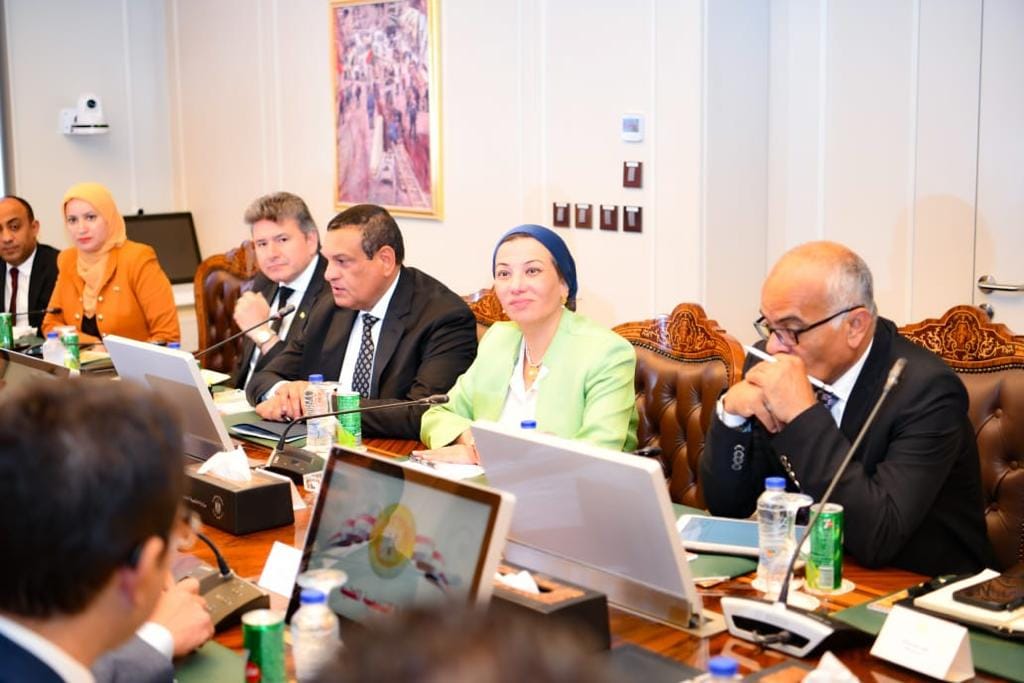وزيرا التنمية المحلية والبيئة مع محافظ بورسعيد