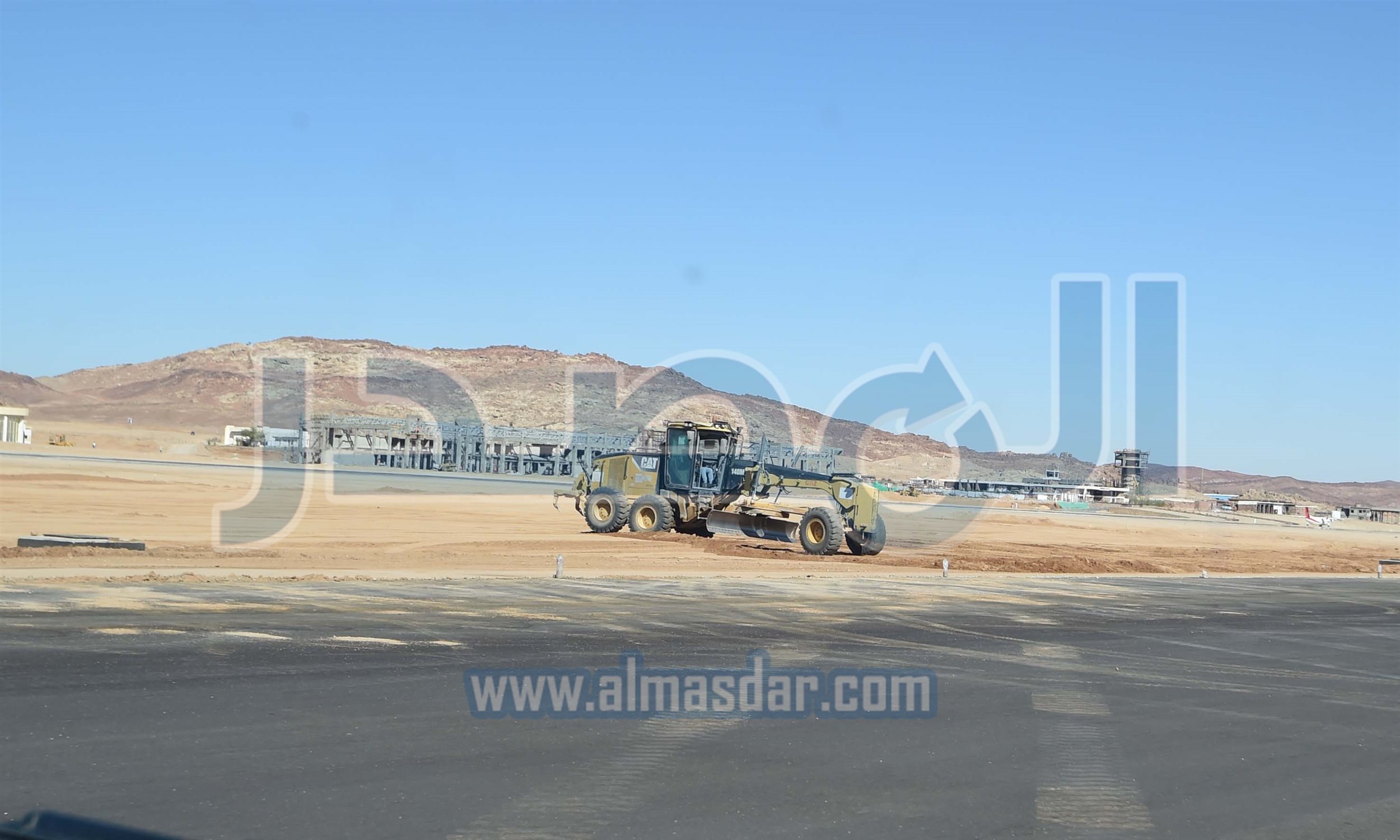 رئيس الوزراء يتفقد أعمال التطوير بمطار سانت كاترين الدولي