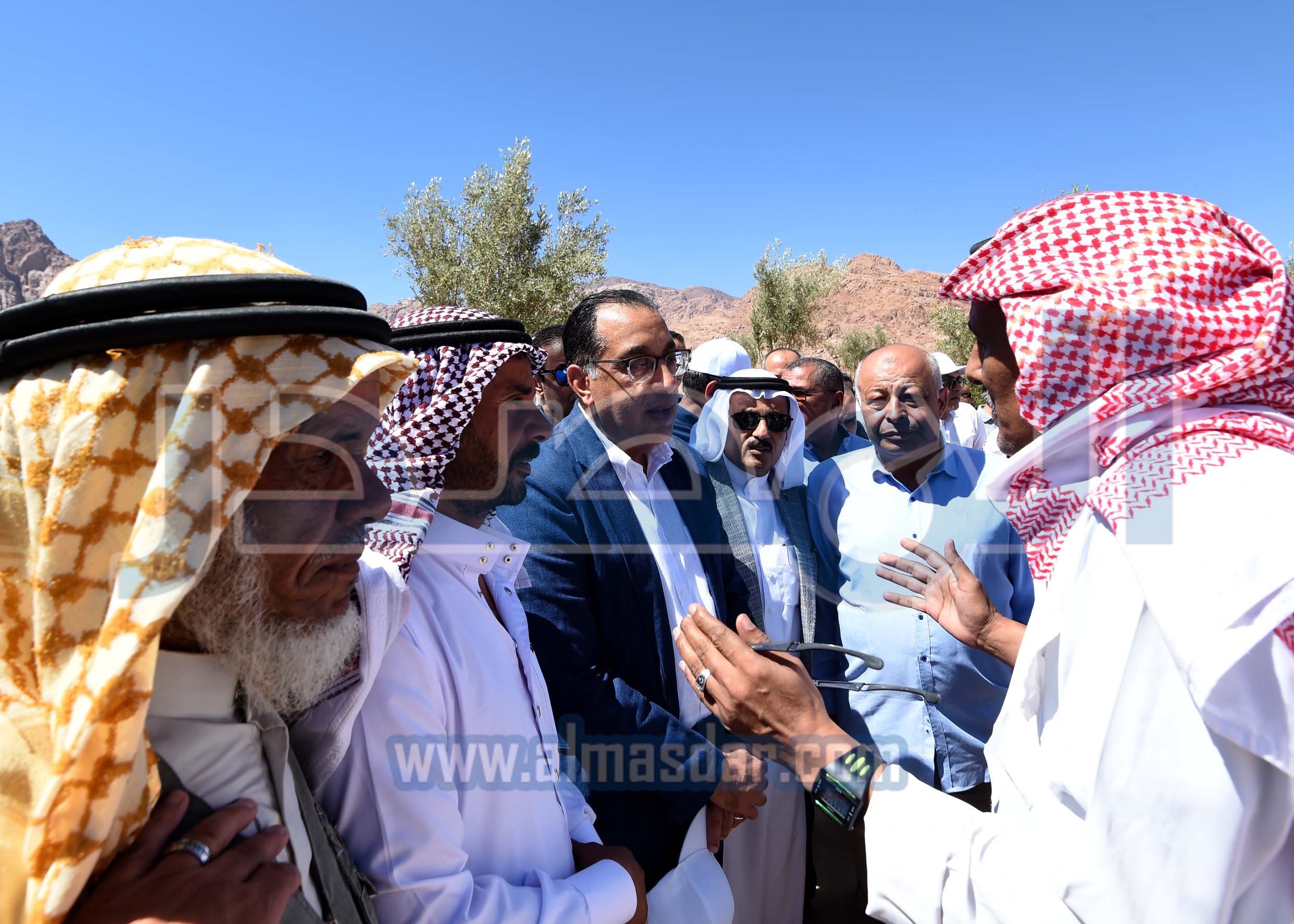 رئيس الوزراء يتفقد مشروع إنشاء المنتجع السياحي الجبلي بسانت كاترين