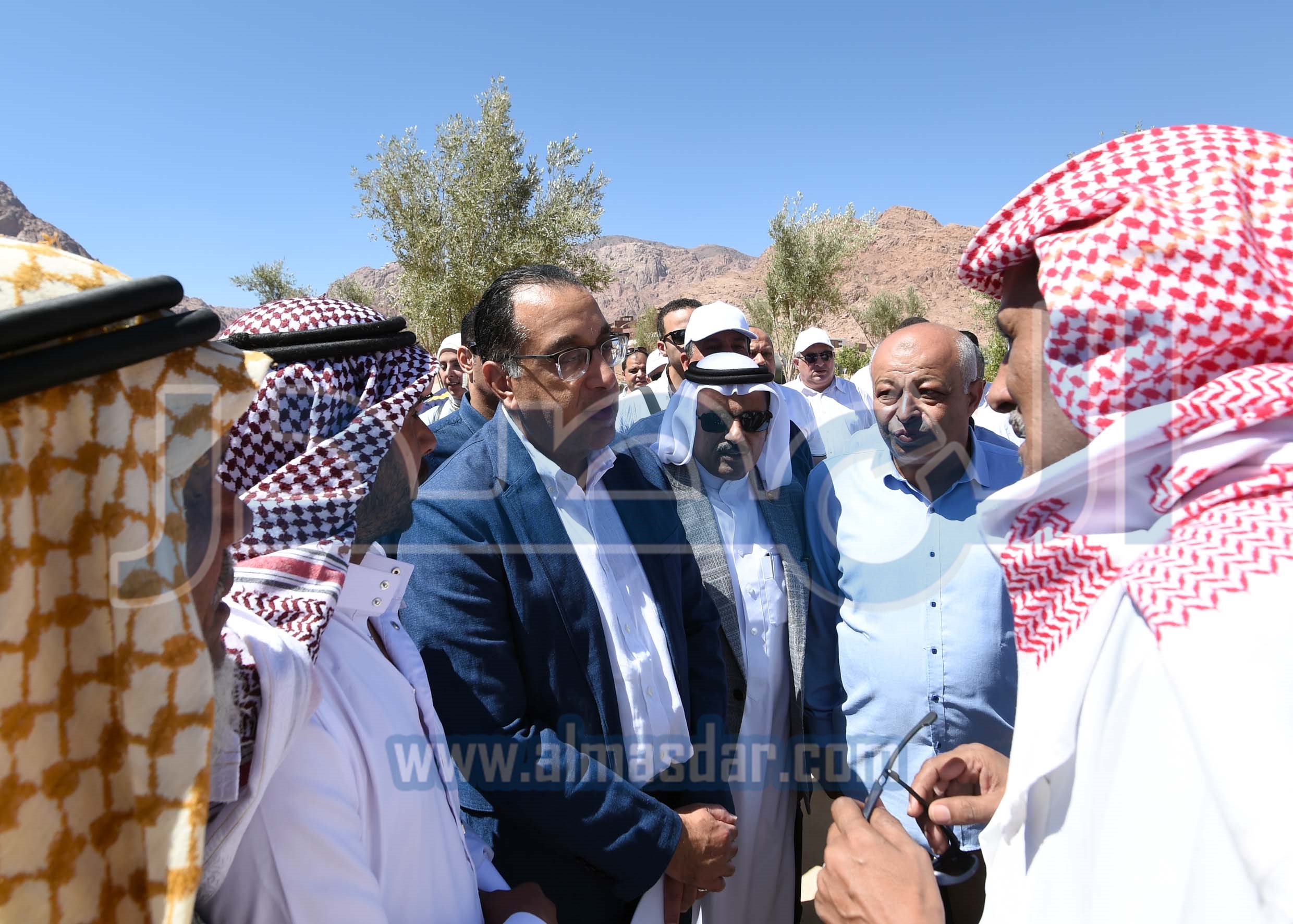 رئيس الوزراء يتفقد مشروع إنشاء المنتجع السياحي الجبلي بسانت كاترين