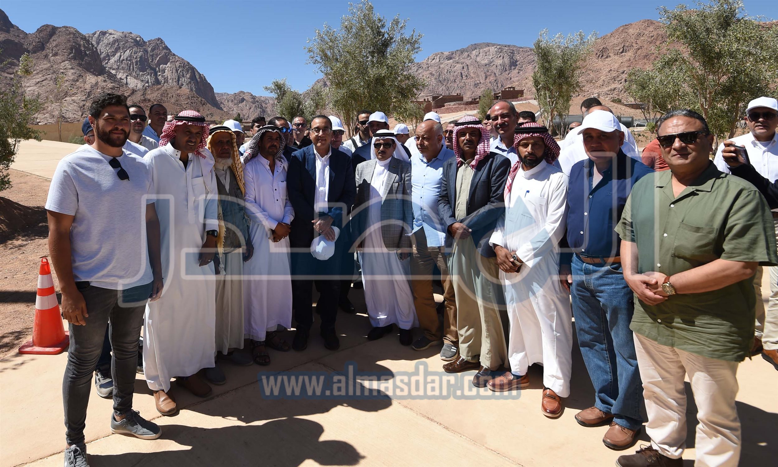 رئيس الوزراء يتفقد مشروع إنشاء المنتجع السياحي الجبلي بسانت كاترين
