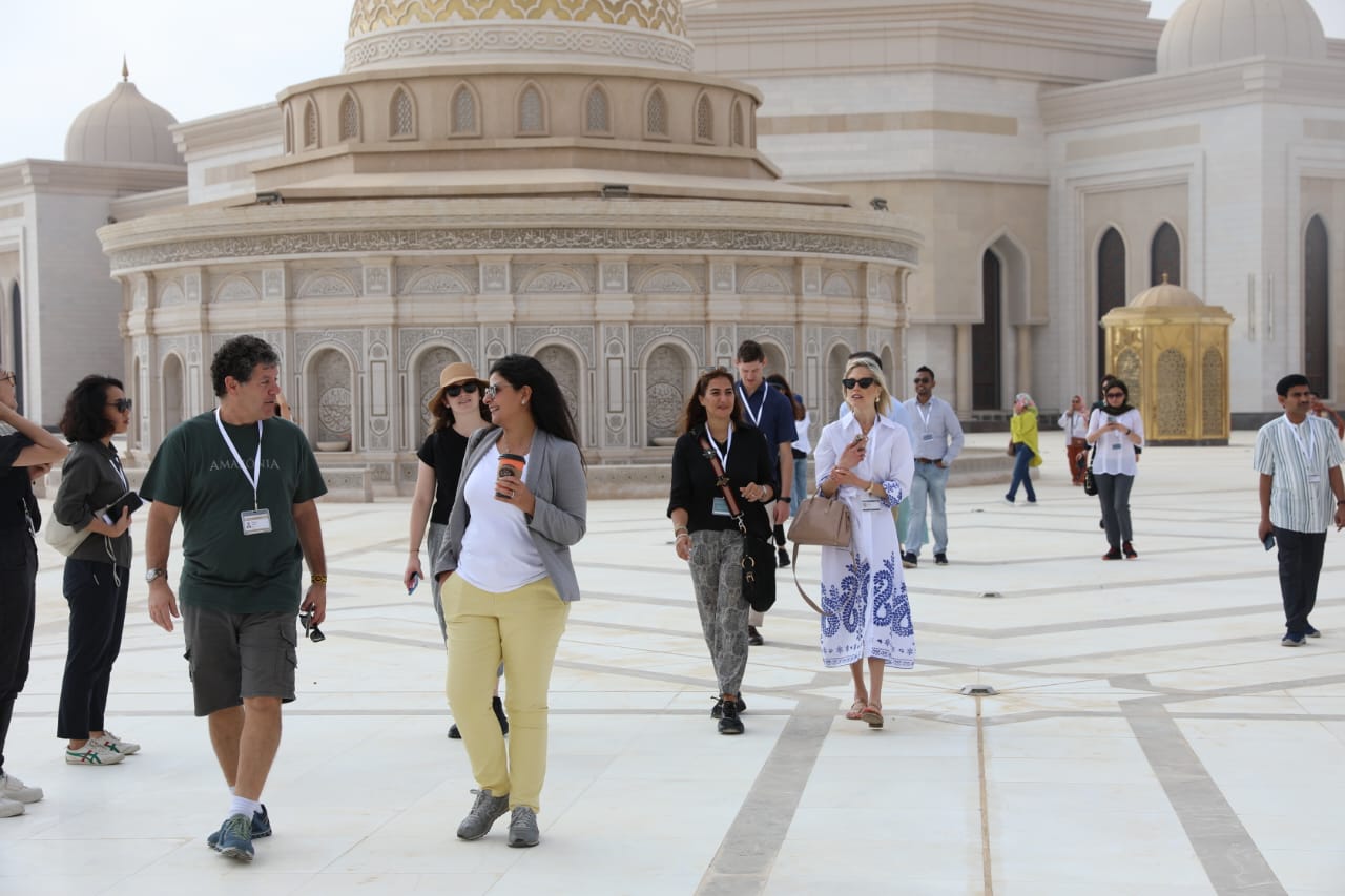 وفد من البنك الآسيوي للاستثمار في البنية التحتية في زيارة للعاصمة الإدارية