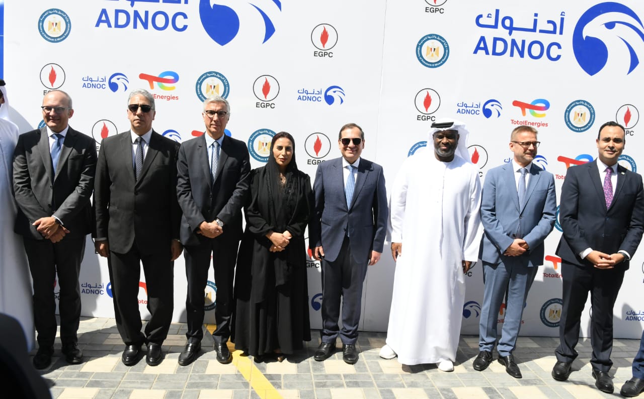 وزير البترول يفتتح اولي محطات خدمة وتموين السيارات بالوقود لشركة أدنوك الإماراتية في مصر