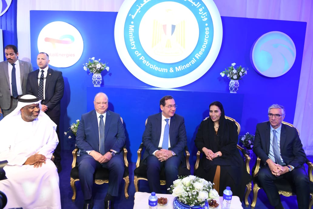 وزير البترول يفتتح اولي محطات خدمة وتموين السيارات بالوقود لشركة أدنوك الإماراتية في مصر