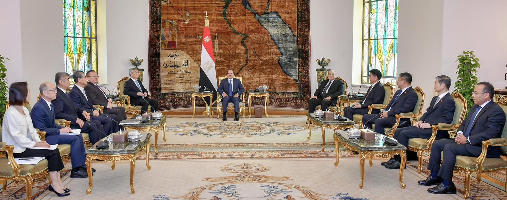 الرئيس عبد الفتاح السيسي يستقبل وفداً صينياً
