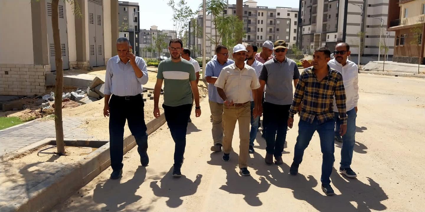 وزير الاسكان يتابع الموقف التنفيذى للمرحلة الثانية من سكن موظفى العاصمة الإدارية