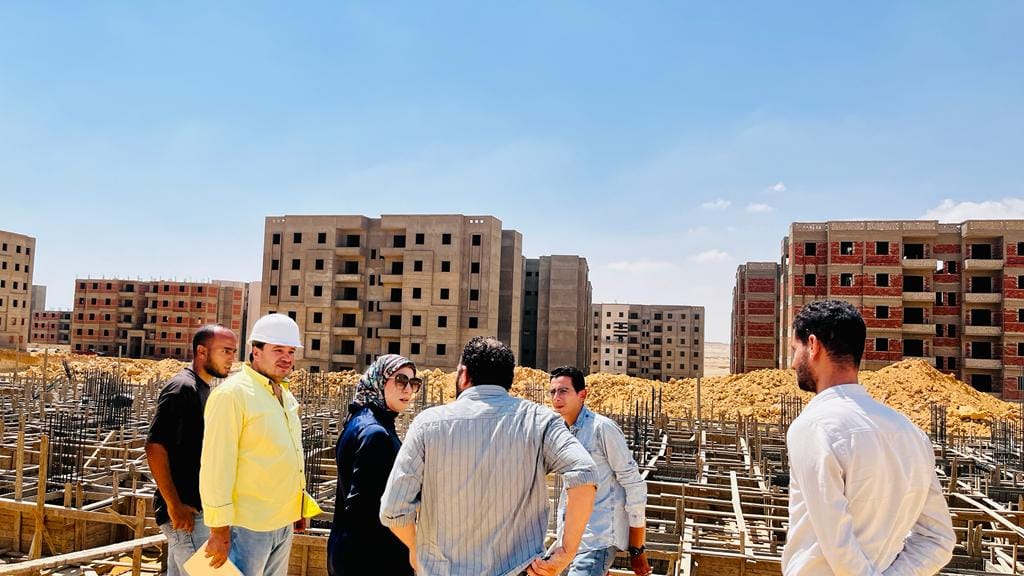وزير الإسكان يتابع موقف تنفيذ 2064 وحدة سكنية بمبادرة سكن كل المصريين