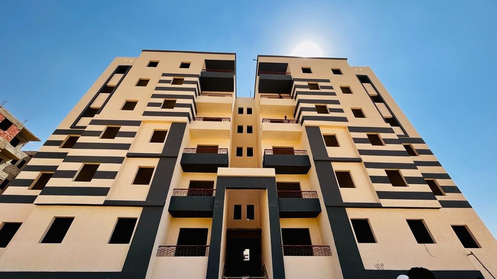 وزير الإسكان يتابع موقف تنفيذ 2064 وحدة سكنية بمبادرة سكن كل المصريين