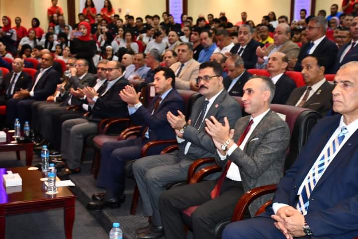 وزير الرياضة يعلن عن زيادة ومضاعفة مكافآت البطولات القارية والعالمية