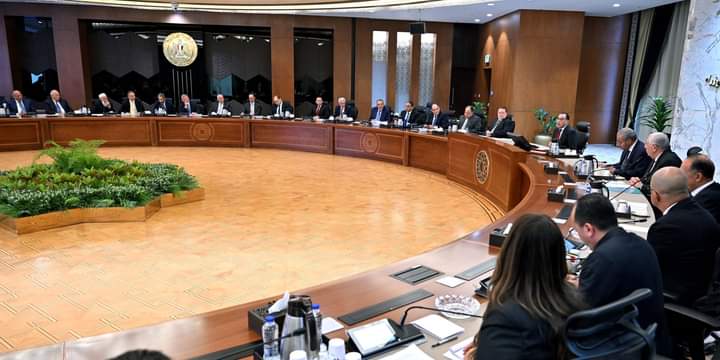 الحكومة والصناع والتجار يتوافقون على مبادرة لخفض أسعار السلع