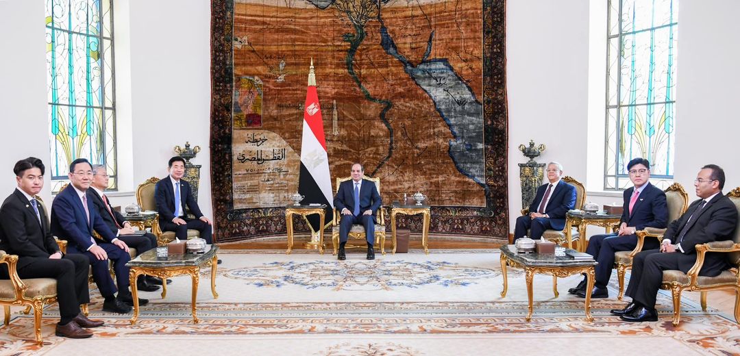 الرئيس السيسي يستقبل رئيس الجمعية الوطنية بكوريا الجنوبية