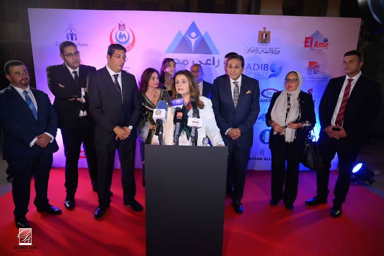 مؤسسة �التجاري الدولي� و�راعي مصر� تحتفلان بتدشين 3 قوافل طبية لمشروع