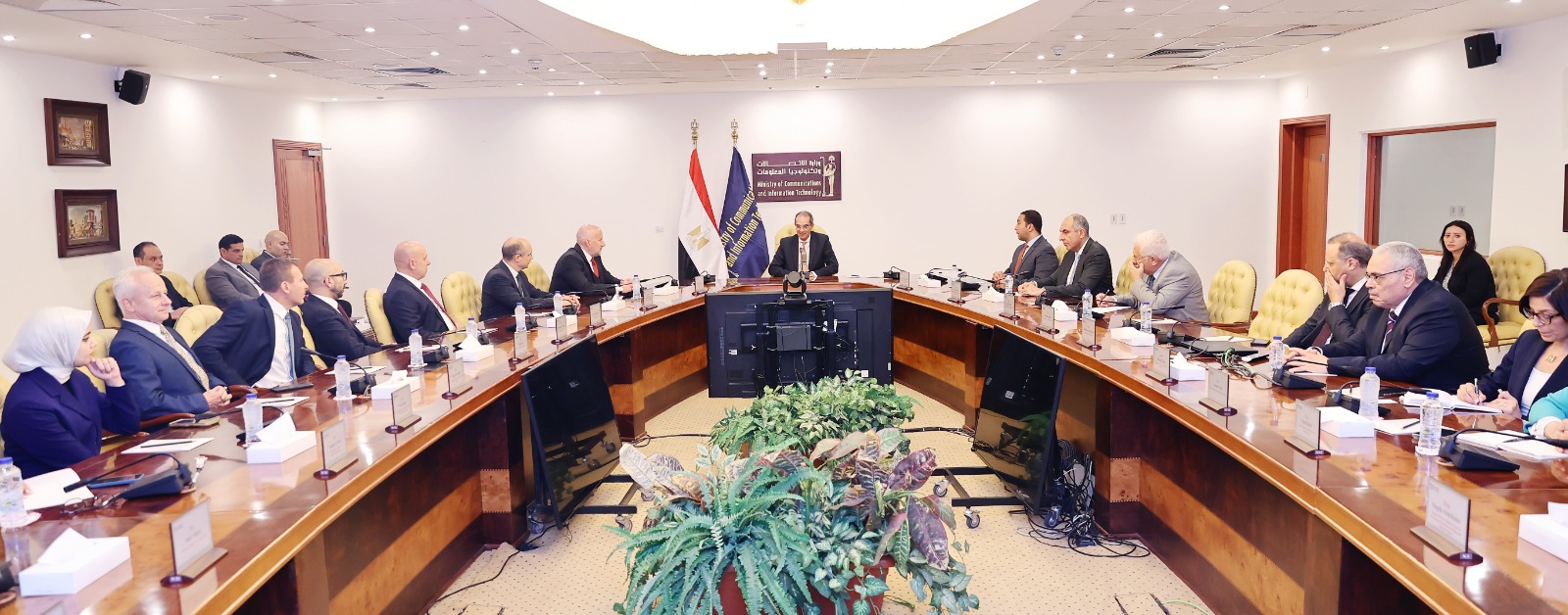 توقيع تعاون بين المصرية للاتصالات ومجموعة 4iG المجرية