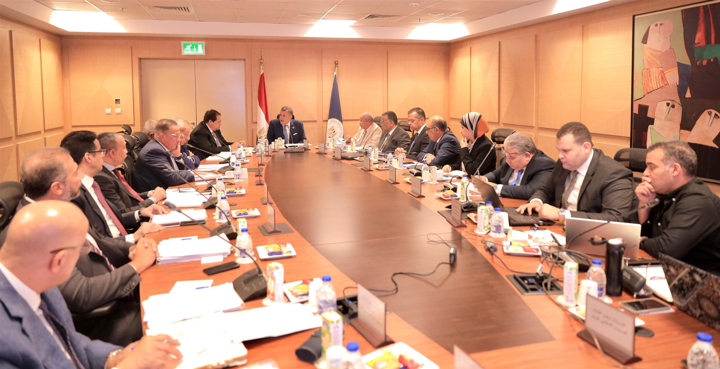 وزير السياحة يترأس الاجتماع الأول للجنة الخاصة للسياحة