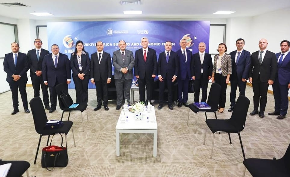 وزير التجارة يبحث مع نظيره التركي سبل تعزيز العلاقات الاقتصادية