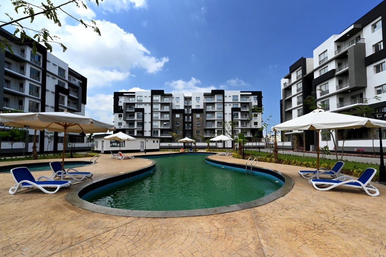 وزير الإسكان يطرح وحدات سكنية بمشروعات الإسكان المتميز