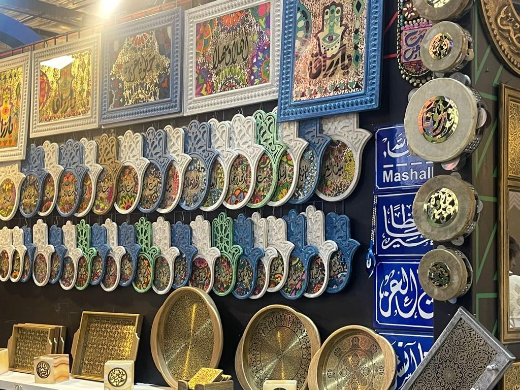 معرض