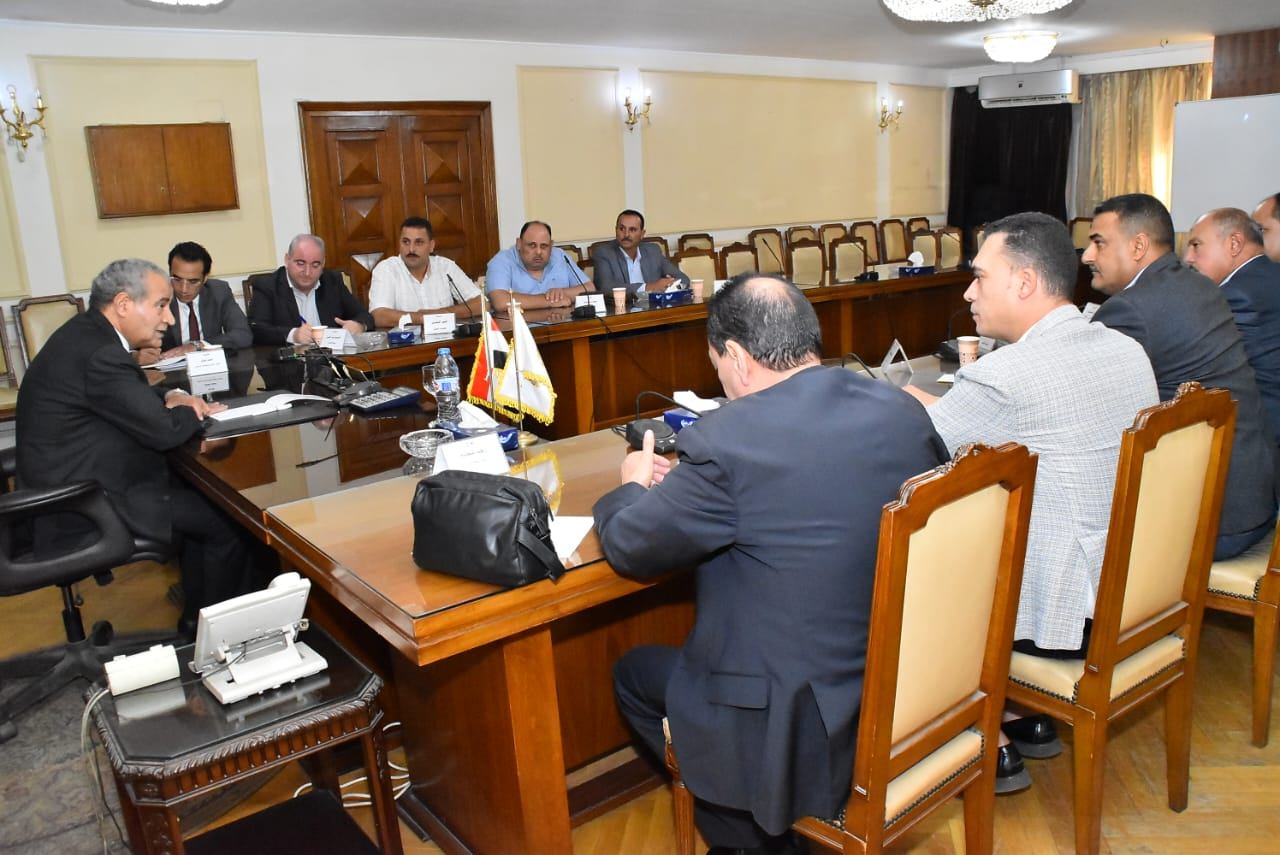 المصيلحي يعقد اجتماع مع رئيس شعبة الأرز بالصناعات المصرية