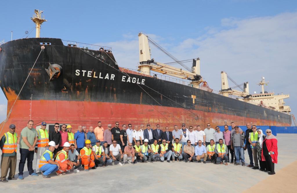 ميناء العريش يستقبل السفينة STELLAR EAGLE